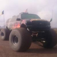 Ford Excursion - Monster truck or limousine?