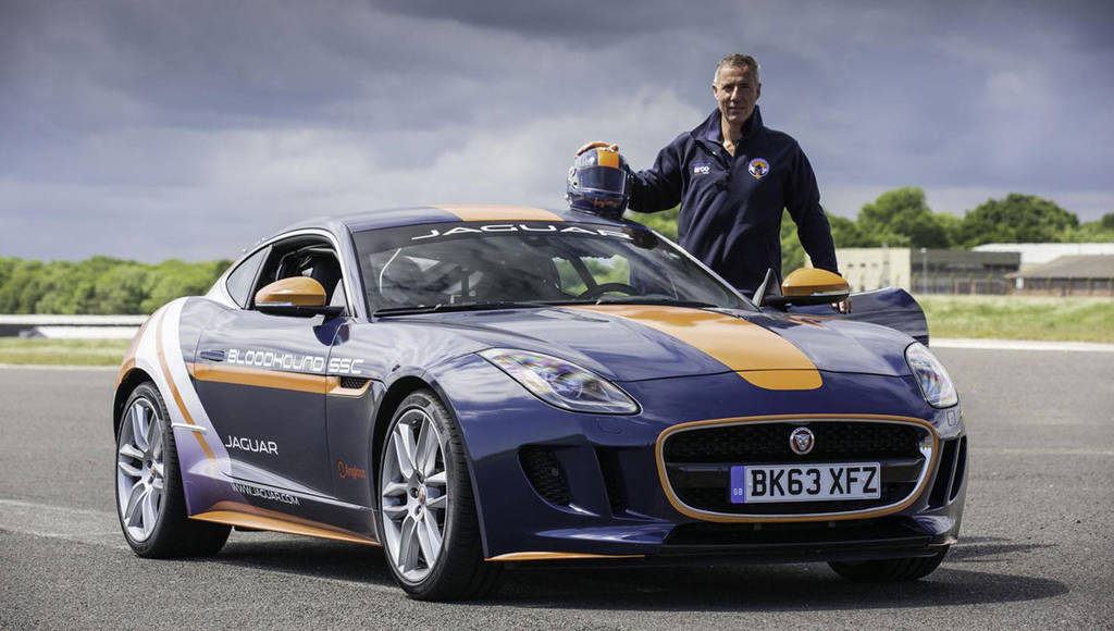 Jaguar F-Type Coupe deploys parachute for Bloodhound SSC