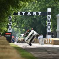 Nissan Juke Nismo RS and Terry Grant set new world record