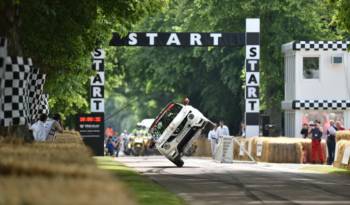 Nissan Juke Nismo RS and Terry Grant set new world record