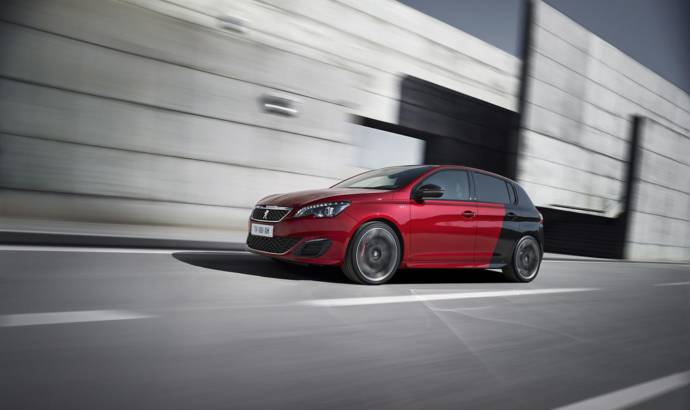 Peugeot 308 GTi revealed