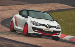 Renault Megane RS 275 Trophy R tested on track