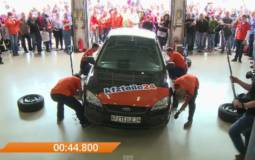 This is the new Guinness World Record for the fastest tire change (+Video)