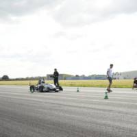 1.779 seconds is the new 0 to 100 km/h acceleration record