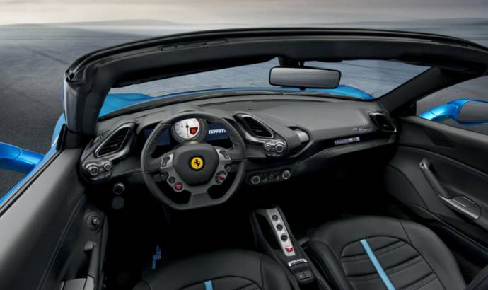2015 Ferrari 488 Spider - Official pictures and details