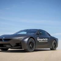 BMW i8 hydrogen fuel cell research vehicle is eco as a tree