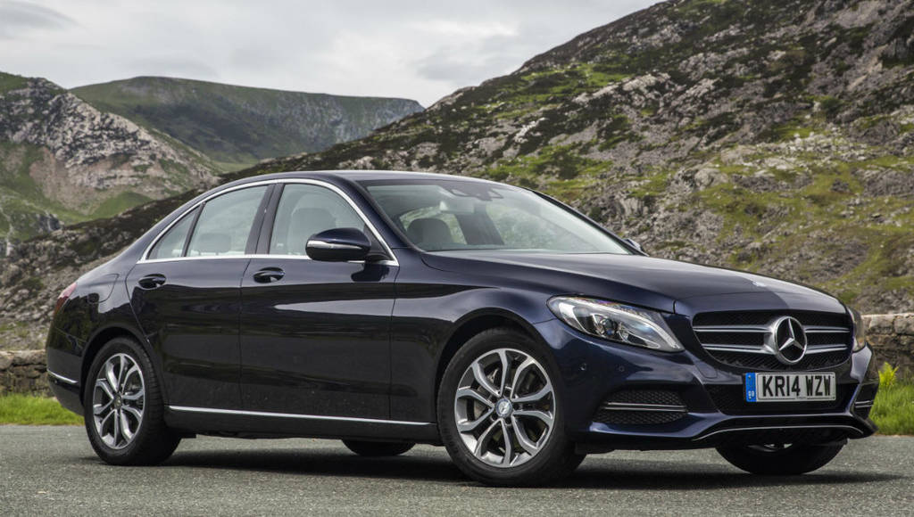 Mercedes sets new half-year record sales