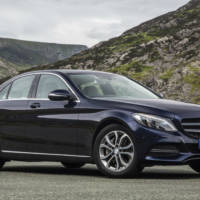 Mercedes sets new half-year record sales