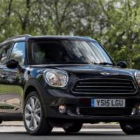 Mini Countryman Cooper D Bussines introduced in UK