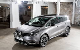 Renault Espace Initiale reviewed by the Germans