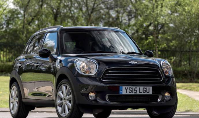 Mini Countryman Cooper D Bussines introduced in UK