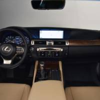 2016 Lexus GS facelift introduced