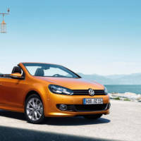 2016 Volkswagen Golf Cabriolet facelifted