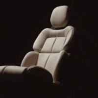 Lincoln 30-way adjustable seats introduced