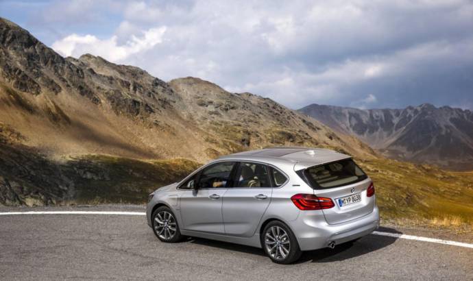 2016 BMW 225xe Active Tourer plug-in hybrid - Official pictures and details
