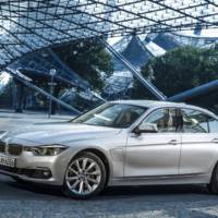 2016 BMW 330e - Official pictures and details