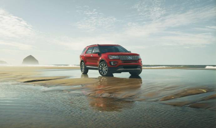 2016 Ford Explorer Platinum: official pictures and details