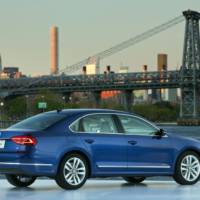 2016 Volkswagen Passat facelift - Official pictures and details