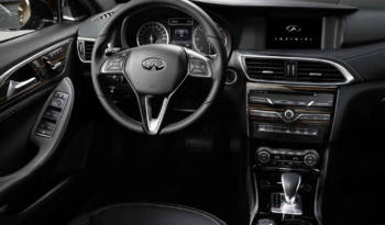Infiniti Q30 interior reveales in new photos