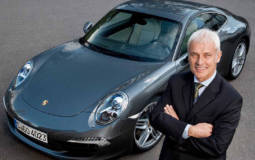 Matthias Muller replaces Martin Winterkorn as CEO of Volkswagen Group