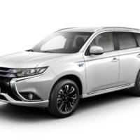 Mitsubishi Outlander PHEV updated also in Europe