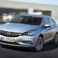 Opel Astra Sports Tourer officially revealed