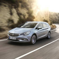 Opel Astra Sports Tourer officially revealed