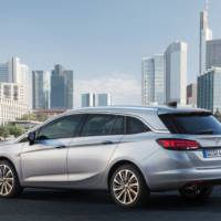 Opel Astra Sports Tourer officially revealed