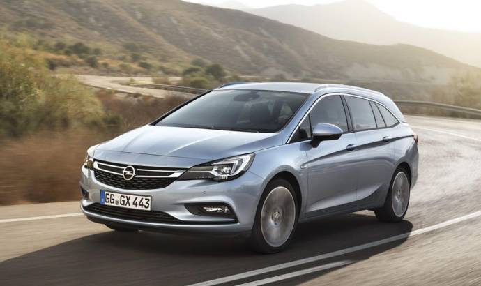 Opel Astra Sports Tourer officially revealed