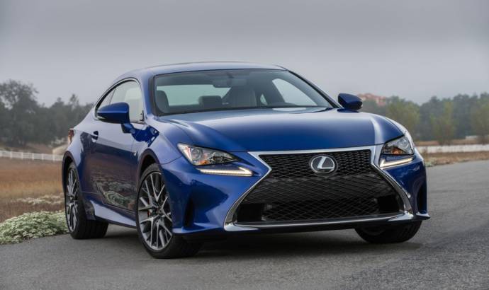 2016 Lexus RC200t Coupe introduced