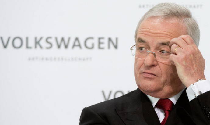 Martin Winterkorn resign as chairman of Porsche SE