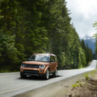 These are the new Land Rover Discovery Landmark and Graphite editions