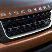 These are the new Land Rover Discovery Landmark and Graphite editions