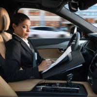 Volvo reveals the IntelliSafe Auto Pilot autonomous driving interface (+Video)