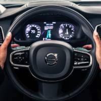 Volvo reveals the IntelliSafe Auto Pilot autonomous driving interface (+Video)
