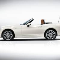 Fiat 124 Spider finally unveiled