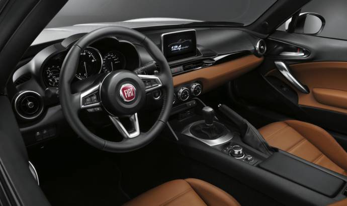 Fiat 124 Spider finally unveiled