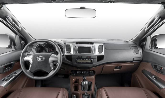 Toyota Hilux 6x6 interior modified by Overdrive