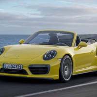 2016 Porsche 911 Turbo and Turbo S unveiled