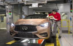 Infiniti Q30 enters production in Sunderland