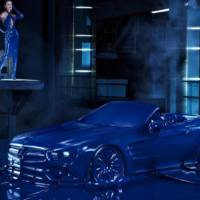 Mercedes-Benz SL covered in latex for fashion