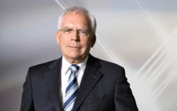 Ulrich Hackenberg resigns from Audi