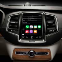 Volvo XC90 features Apple CarPlay, Pandora and Yelp