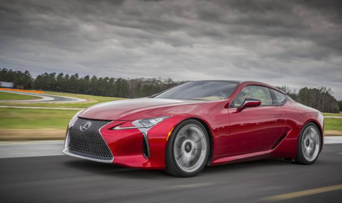 2016 Lexus LC500 supercar unveiled in Detroit