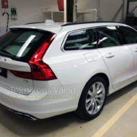 2016 Volvo V90 spied naked!