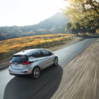 Chevrolet Bolt unveiled in production version