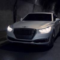 Genesis G90 luxury sedan details and photos