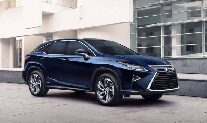 Lexus recalls 5000 units of the 2016 RX50 and RX450h