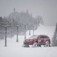 Nissan Rogue Warrior concept has snow tracks