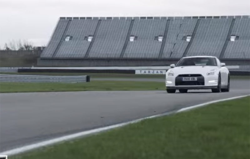 Track battle of the day: Porsche 911 GT3 vs Nissan GT-R